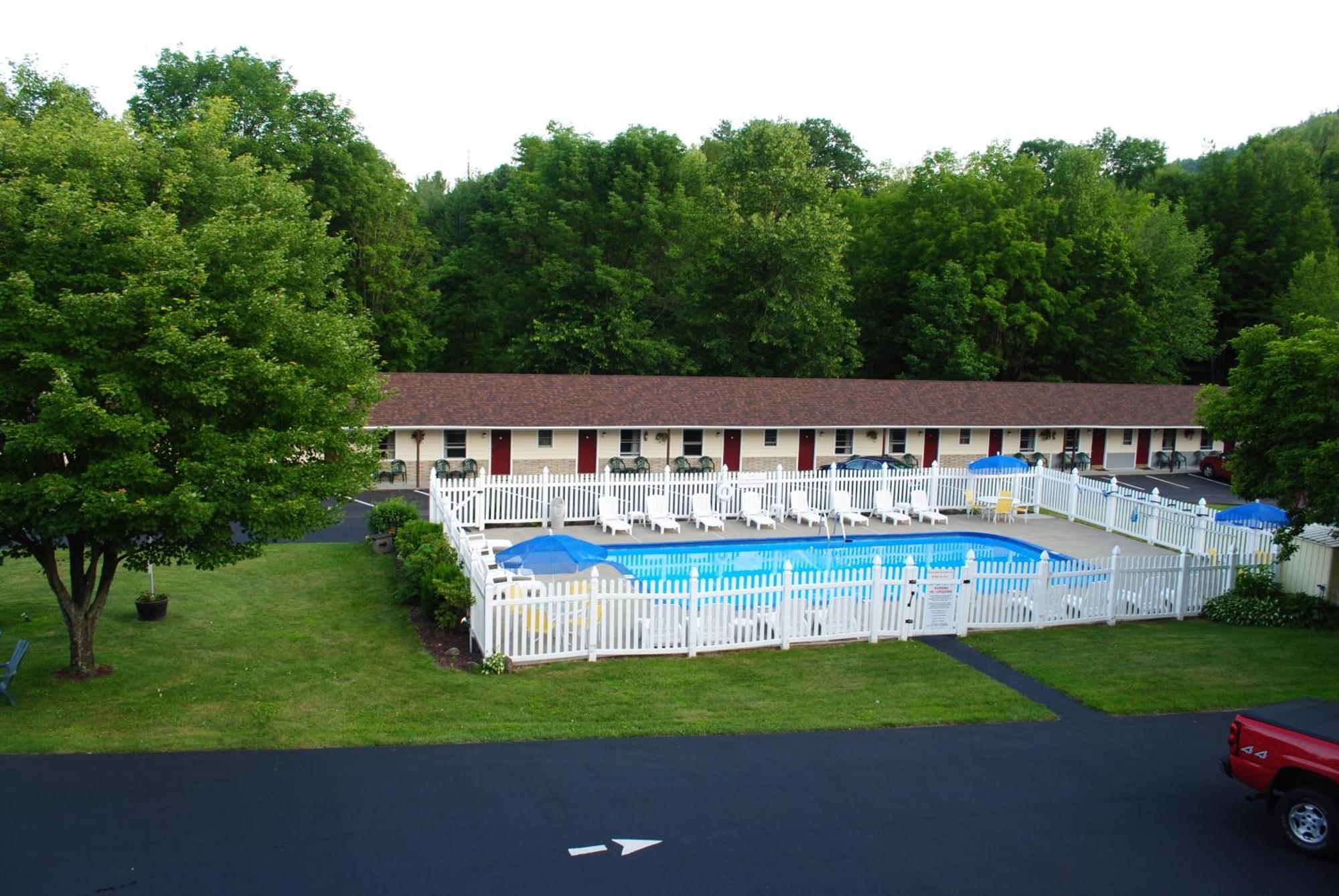 Fran Cove Motel Lake George Kültér fotó