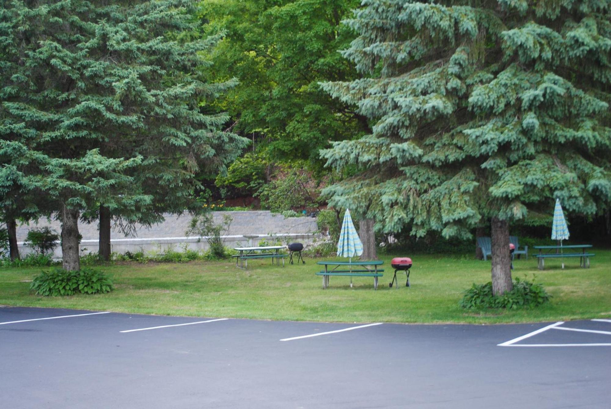 Fran Cove Motel Lake George Kültér fotó