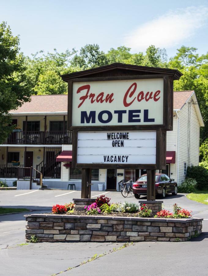 Fran Cove Motel Lake George Kültér fotó